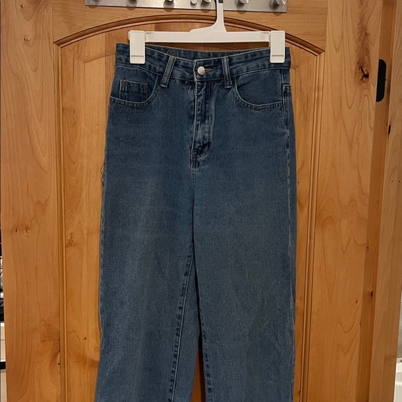 SHEIN XS women’s jeans. Classic Blue Denim Jeans - Picture 1 of 5